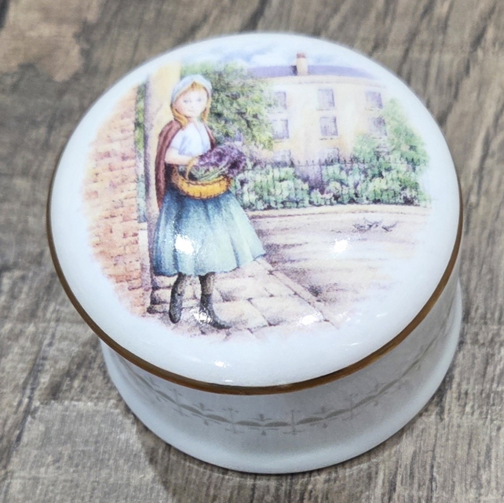 Vintage Staffordshire Fine Bone China Trinket Box